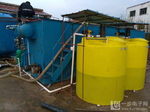 青島生活污水一體化處理設備與高性能混凝土減水劑 廠家直銷優勢解析